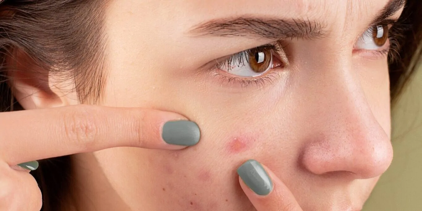 Comprehensive Guide to Facial Injuries: Symptoms, Associated Risks, and Initial Management